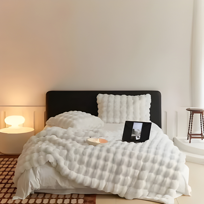 All Season Blanket with Elegant Design | Ventayan
