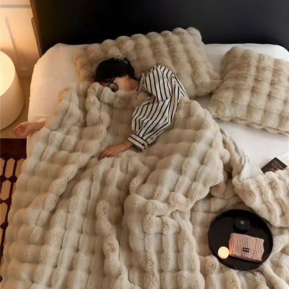 All Season Blanket with Elegant Design | Ventayan