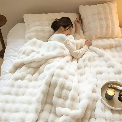 All Season Blanket with Elegant Design | Ventayan